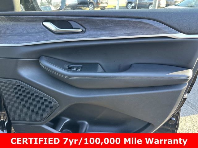 Used 2023 Jeep Grand Cherokee Limited image 8