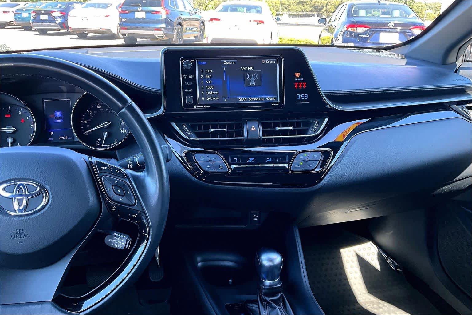Used 2018 Toyota C-HR XLE FWD image 6