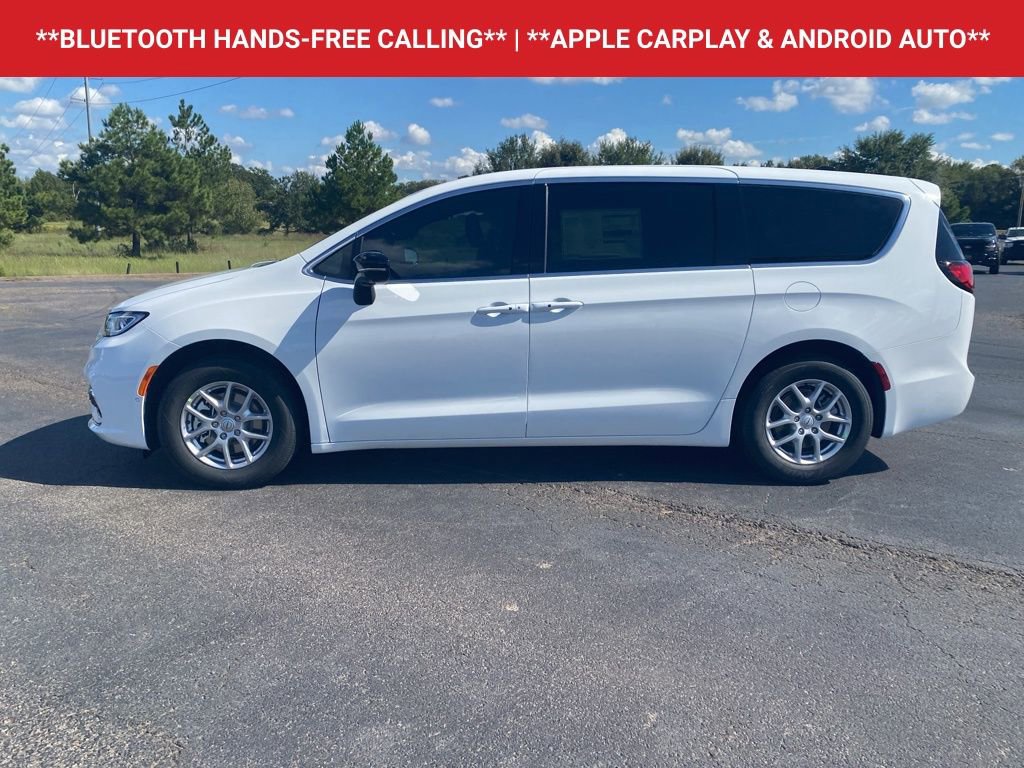 New 2026 Chrysler Pacifica Select FWD image 4