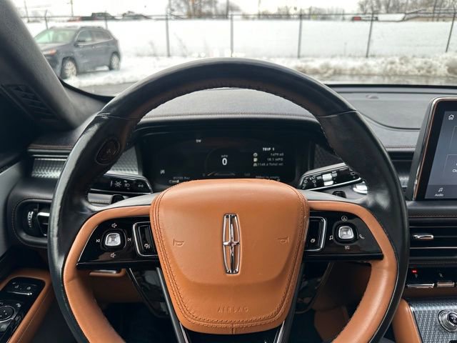 Certified 2023 Lincoln Aviator Black Label image 13