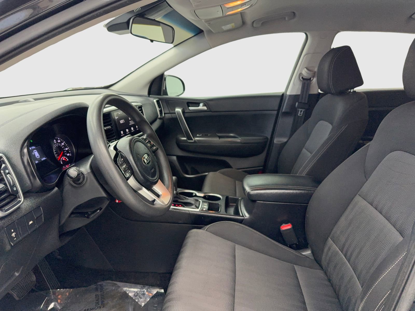 Used 2020 Kia Sportage LX AWD/4WD image 17
