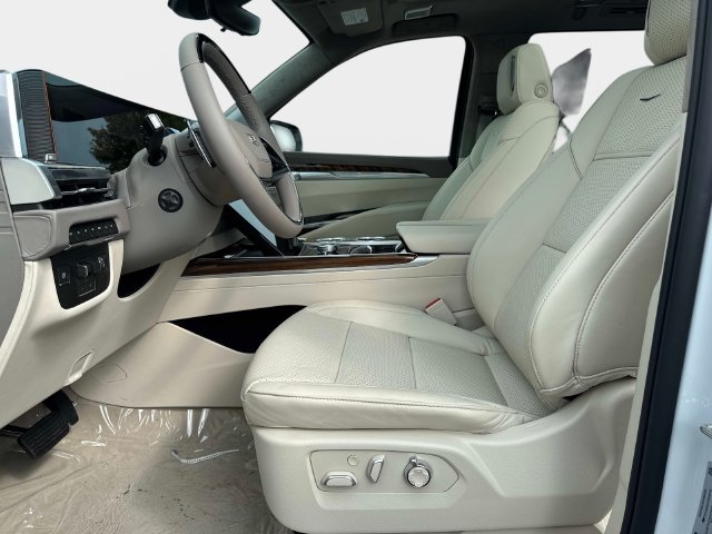 New 2026 Cadillac Escalade Platinum Sport w/ LPO, ONYX Package AWD/4WD image 19