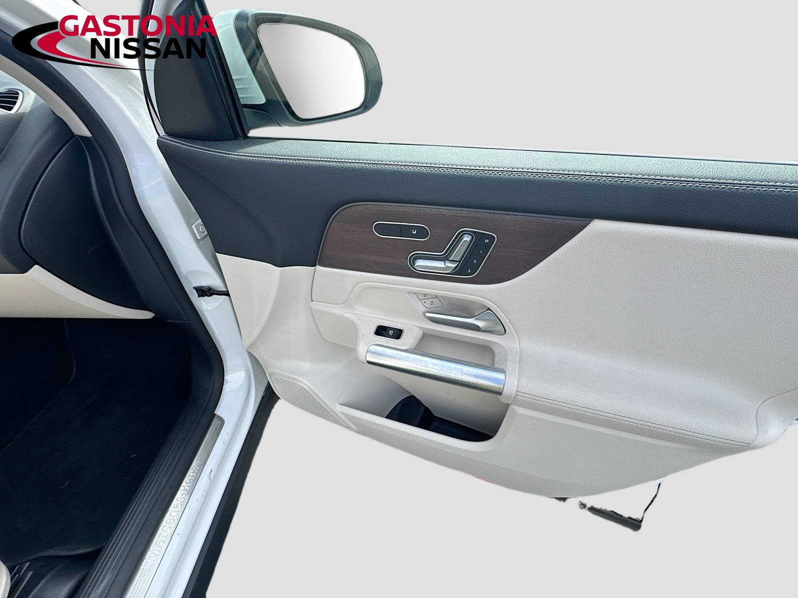 Used 2022 Mercedes-Benz GLA 250 w/ Premium Package Lite image 40