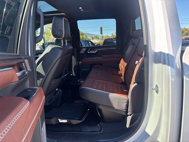 Used 2024 GMC Sierra 3500 Denali Ultimate AWD/4WD image 30
