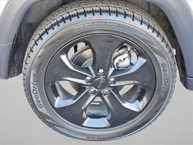 Used 2019 Jeep Compass Latitude FWD image 24