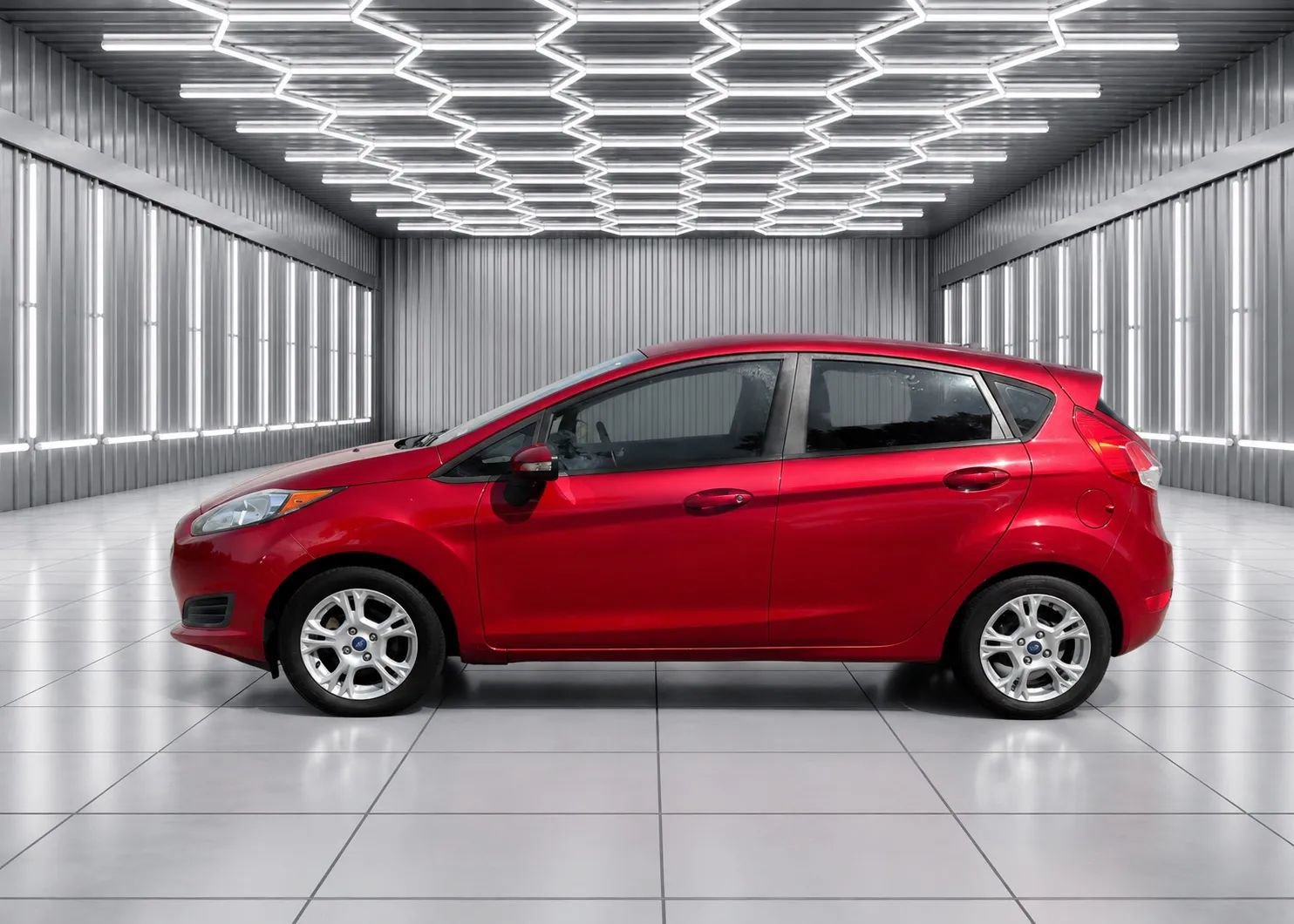 Used 2014 Ford Fiesta SE FWD image 3