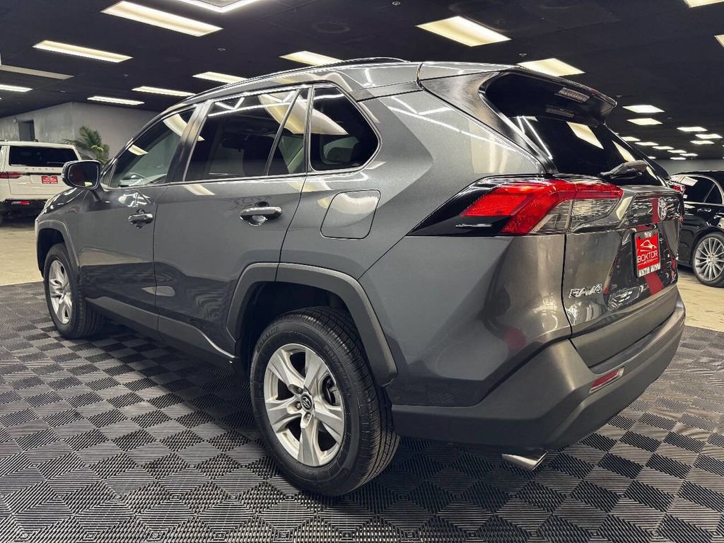 Used 2019 Toyota RAV4 XLE image 11