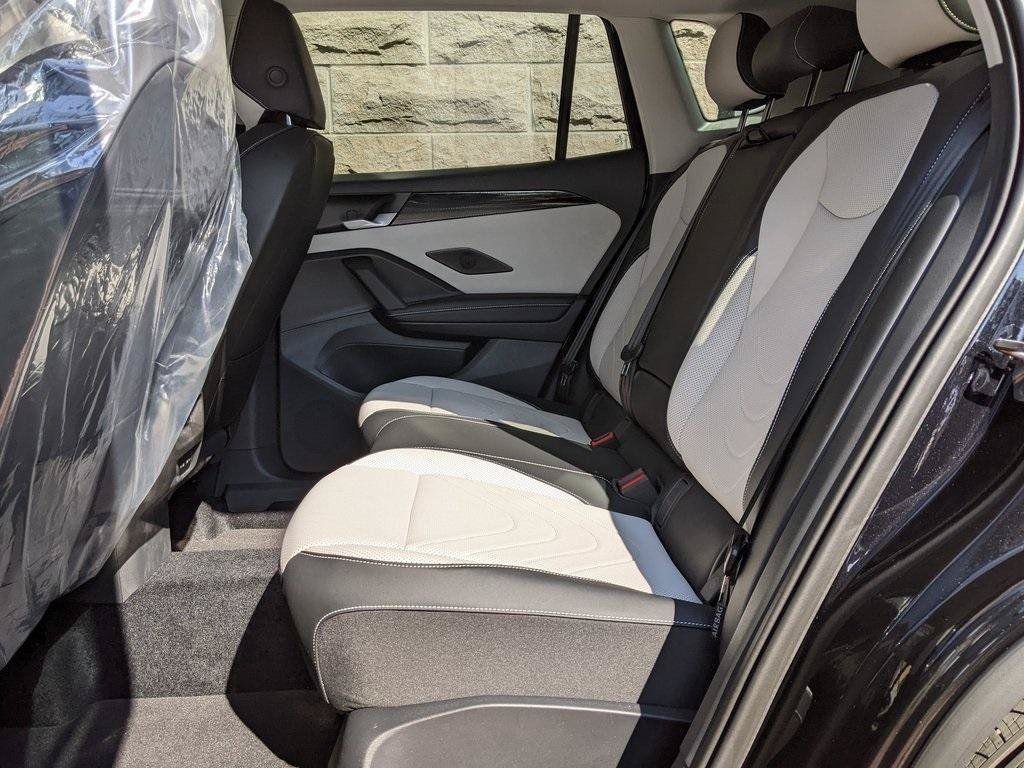 New 2026 Volkswagen Tiguan SE AWD/4WD image 22