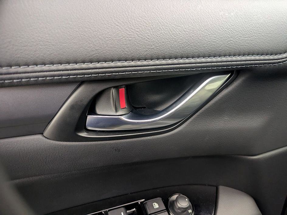 Certified 2025 MAZDA CX-5 AWD 2.5 S w/ Select Package image 14