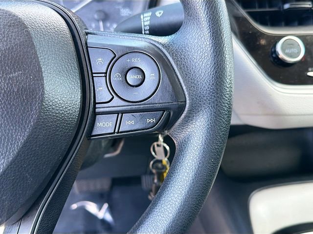 Used 2024 Toyota Corolla LE image 33