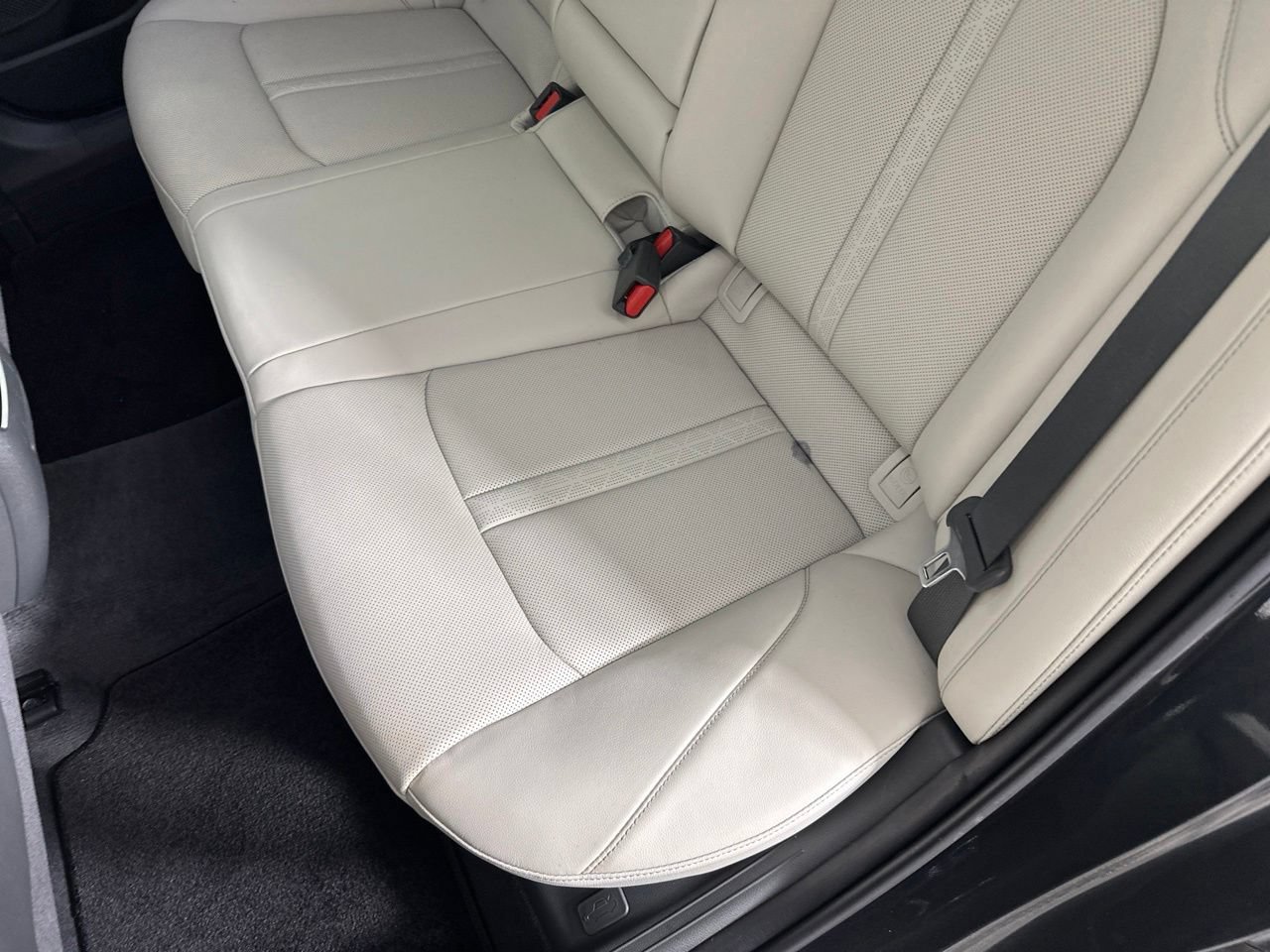 Used 2025 Hyundai Sonata Limited FWD image 30