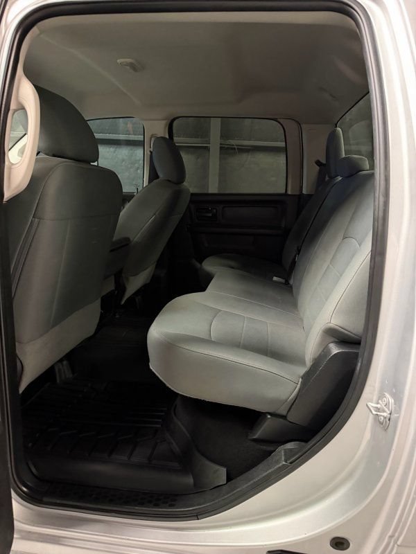 Used 2018 RAM 2500 Tradesman w/ Chrome Appearance Group AWD/4WD image 10