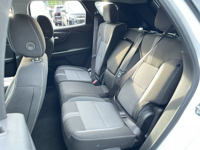 Used 2025 Chevrolet Blazer LT FWD image 23