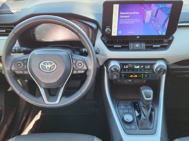 Used 2024 Toyota RAV4 Limited AWD/4WD image 31