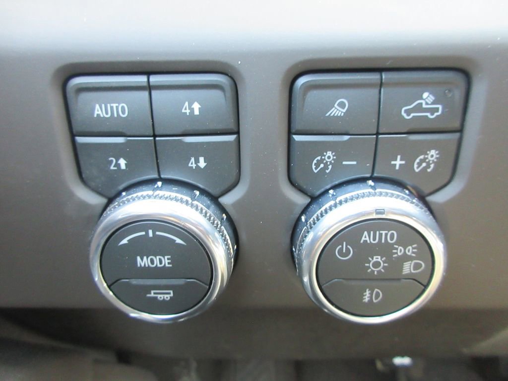 New 2026 GMC Sierra 2500 Denali w/ Denali Reserve Package image 18