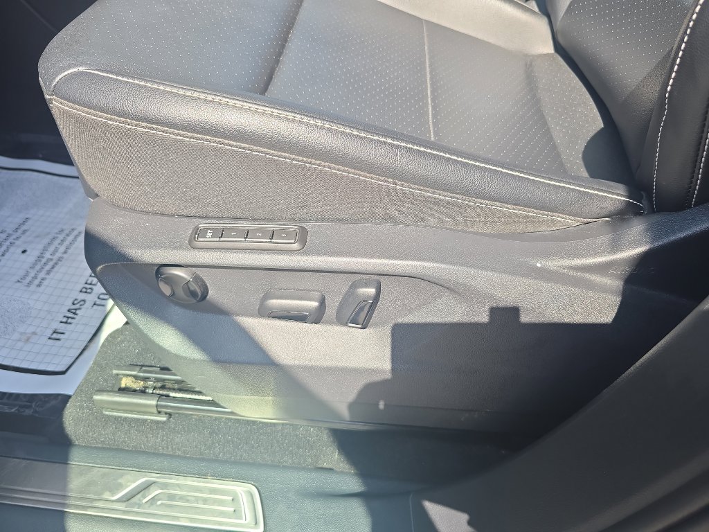 Used 2022 Volkswagen Atlas SEL image 15