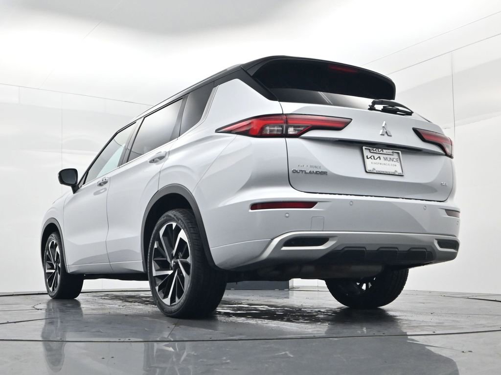 Used 2023 Mitsubishi Outlander SEL 40th Anniversary image 40