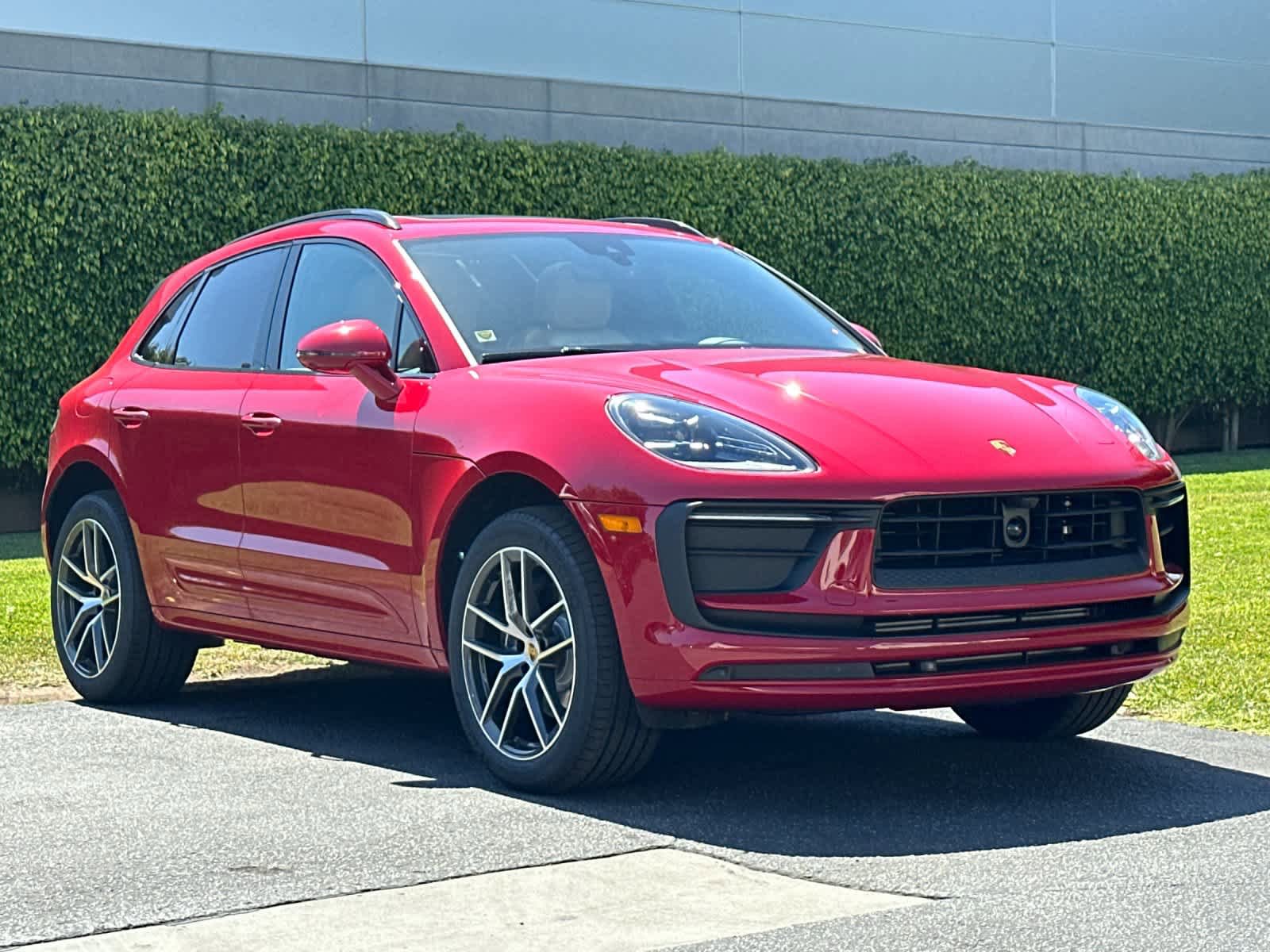 New 2026 Porsche Macan AWD/4WD image 10