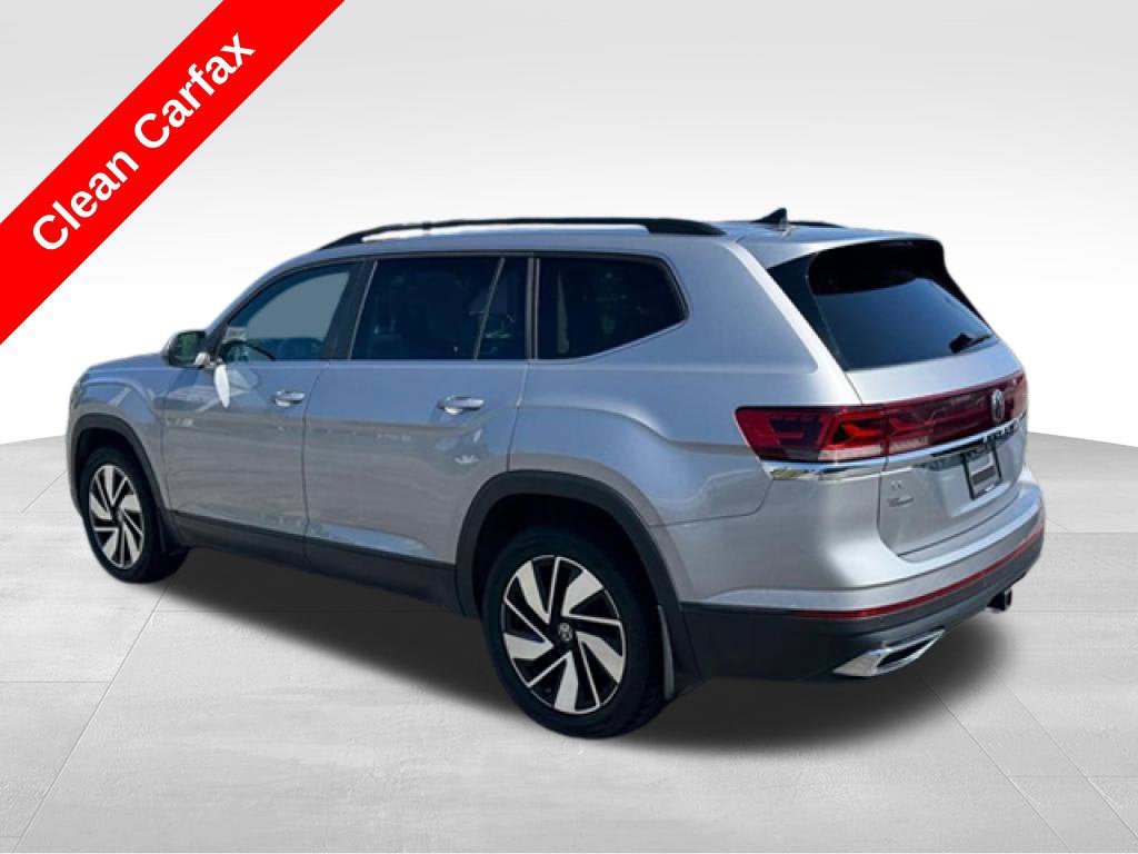 Used 2024 Volkswagen Atlas SE AWD/4WD image 4