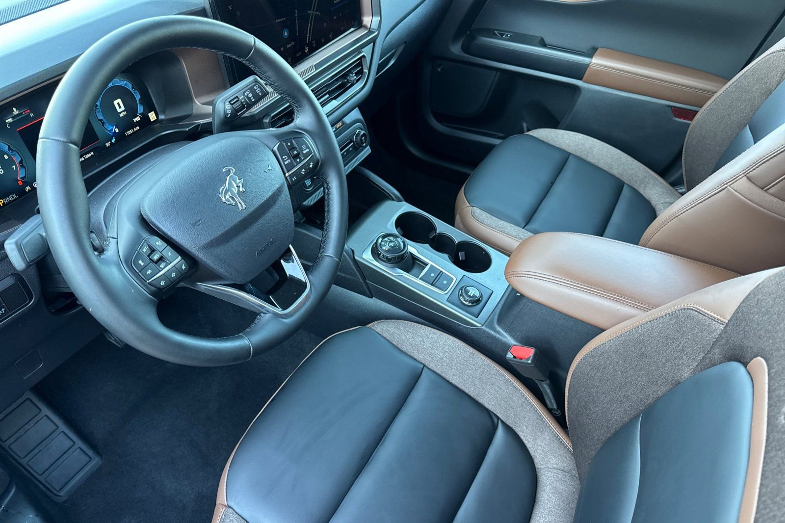 Certified 2025 Ford Bronco Sport Outer Banks w/ Outer Banks Tech Package+ image 11