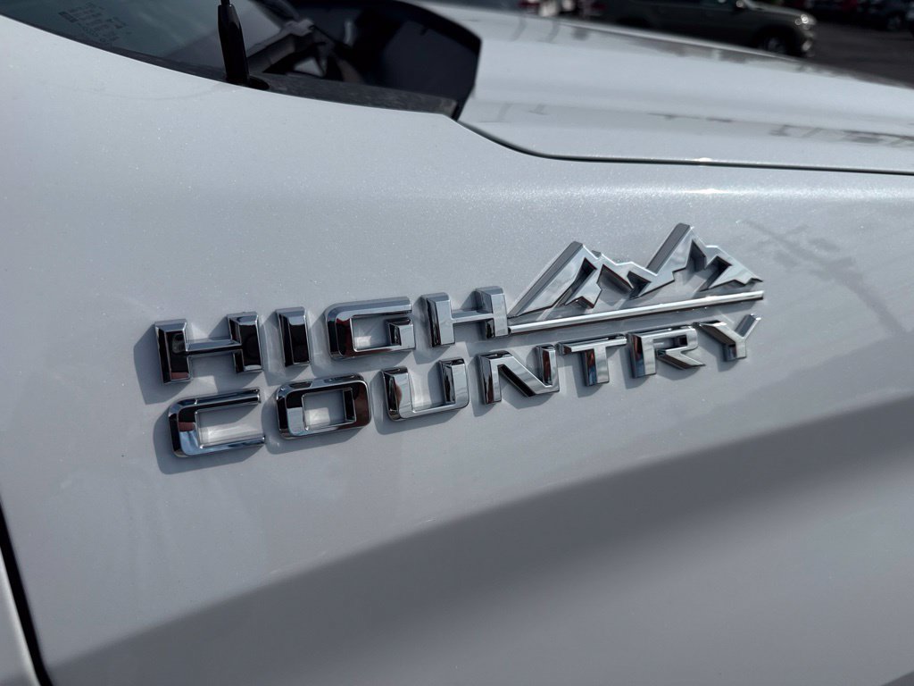 Used 2026 Chevrolet Silverado 1500 High Country AWD/4WD image 15