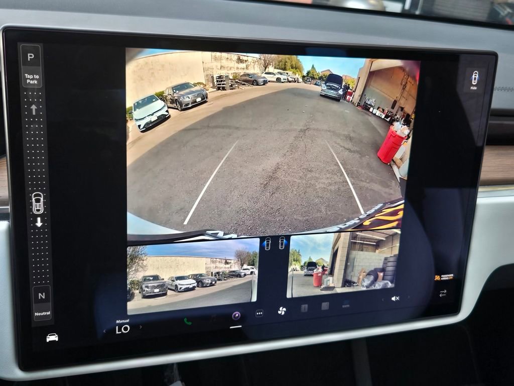 Used 2023 Tesla Model X image 19