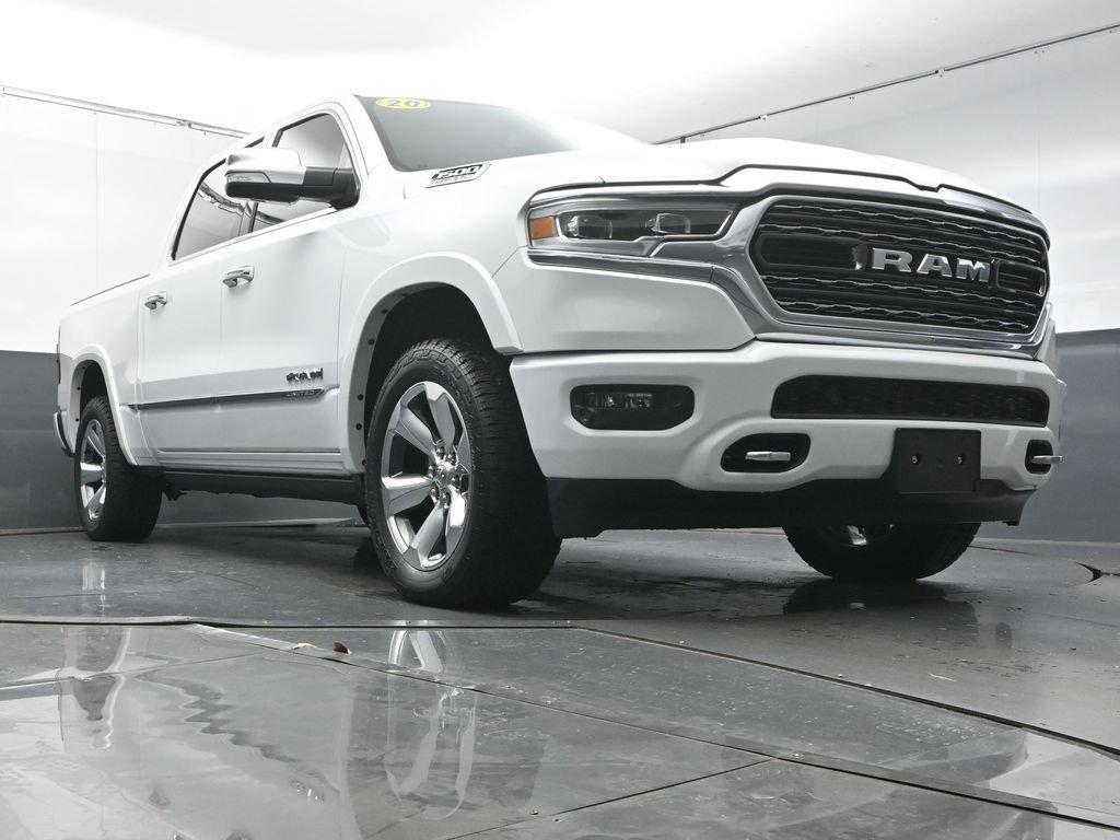 Used 2020 RAM 1500 Limited w/ Body Color Bumper Group image 31