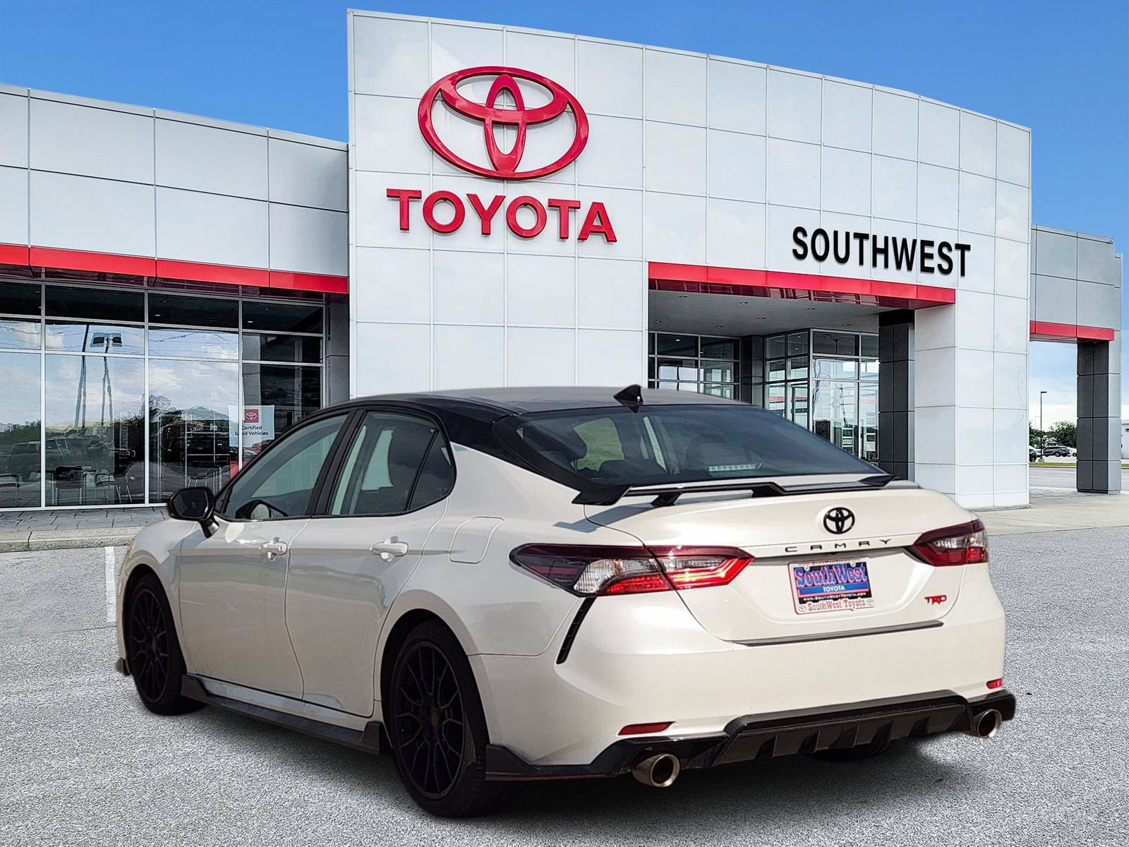 Used 2024 Toyota Camry TRD FWD image 4