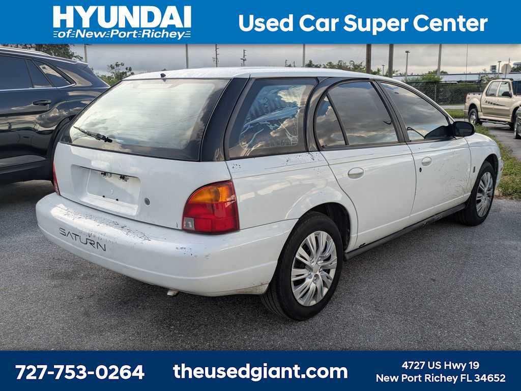 Used 1999 Saturn S-Series SW2 w/ SW2 Option Pkg 1 FWD image 2