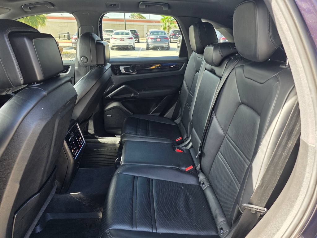 Used 2019 Porsche Cayenne AWD/4WD image 14