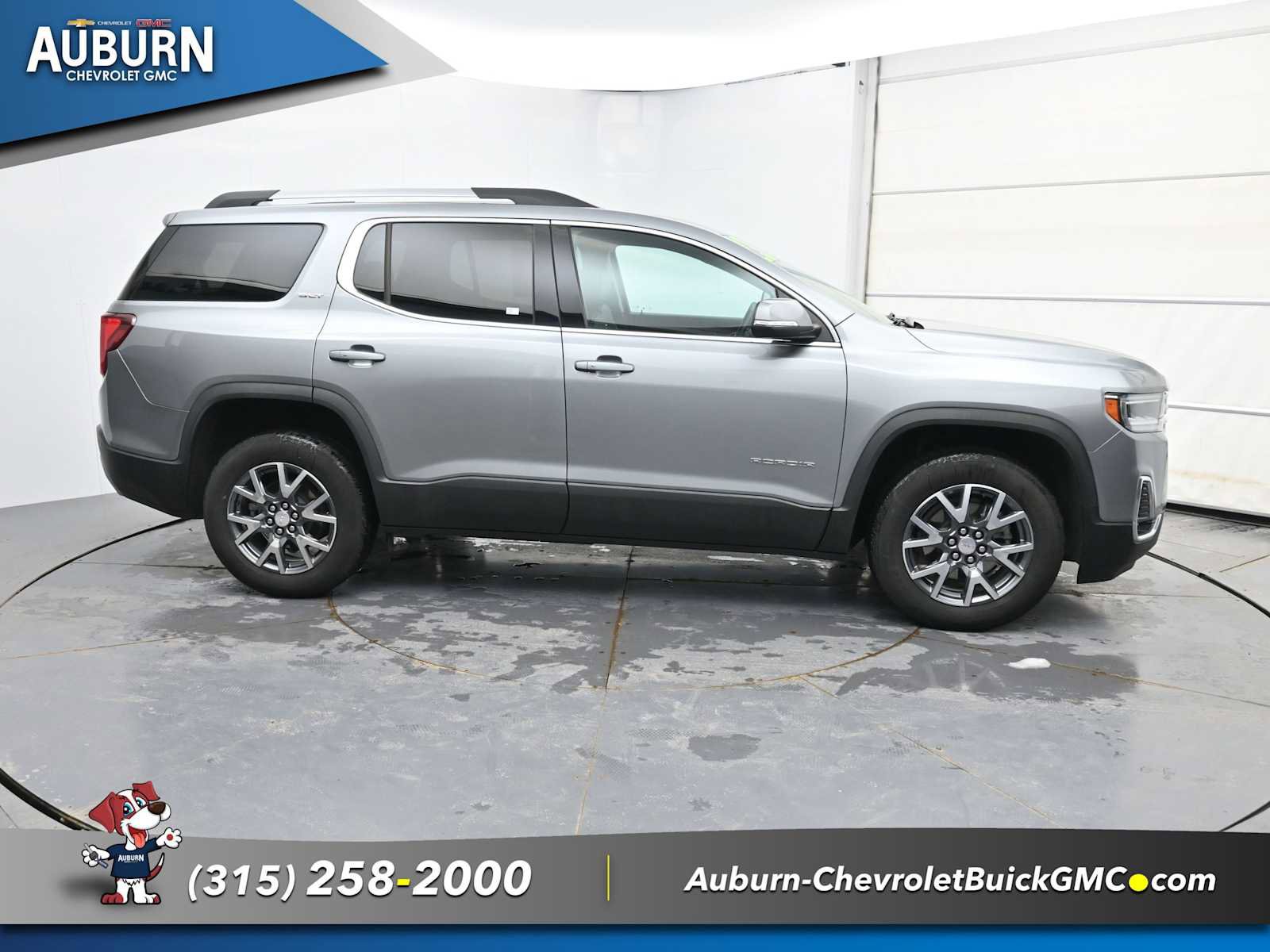Used 2023 GMC Acadia SLT image 14