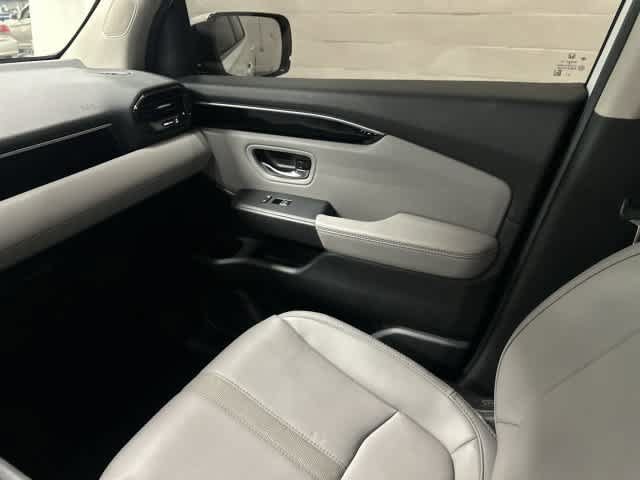 Certified 2025 Honda Pilot EX-L image 13