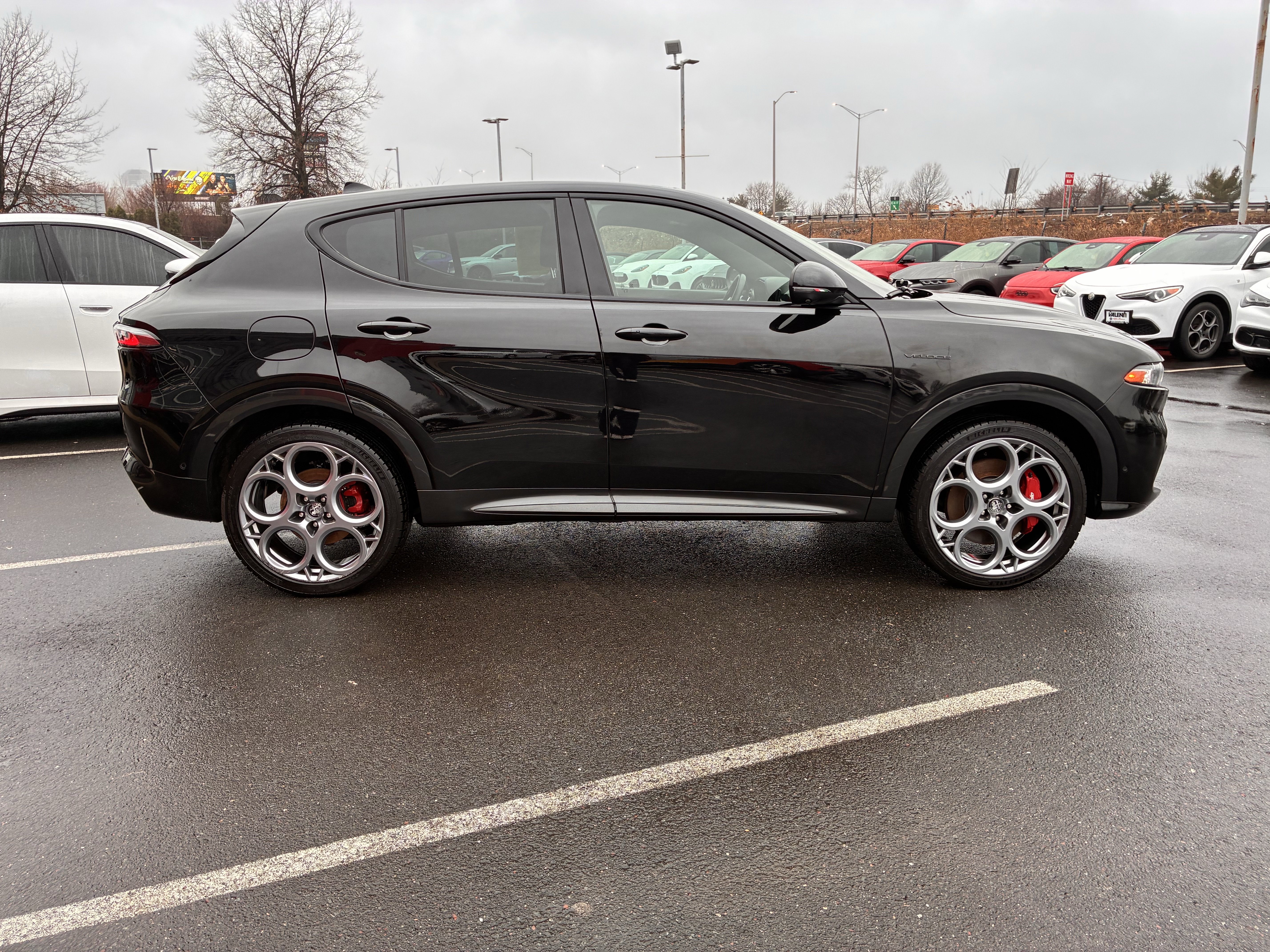 Certified 2024 Alfa Romeo Tonale Veloce image 5