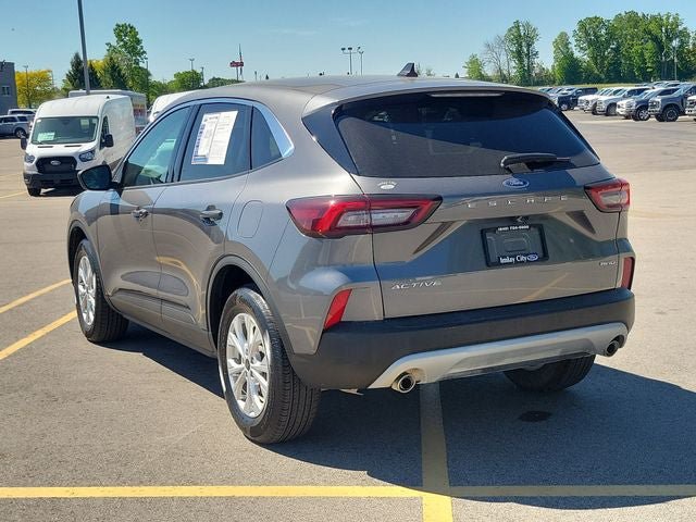Used 2024 Ford Escape Active AWD/4WD image 3