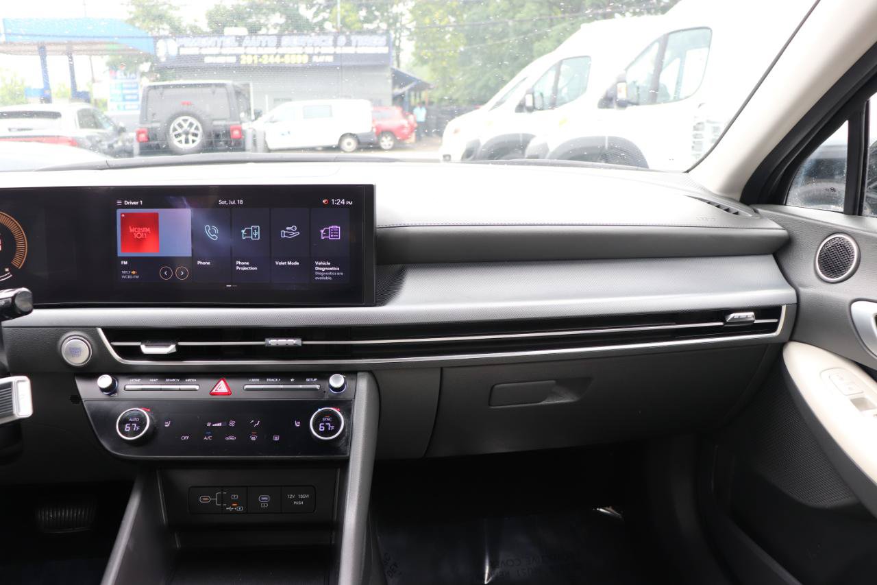 Used 2025 Hyundai Sonata SEL FWD image 18