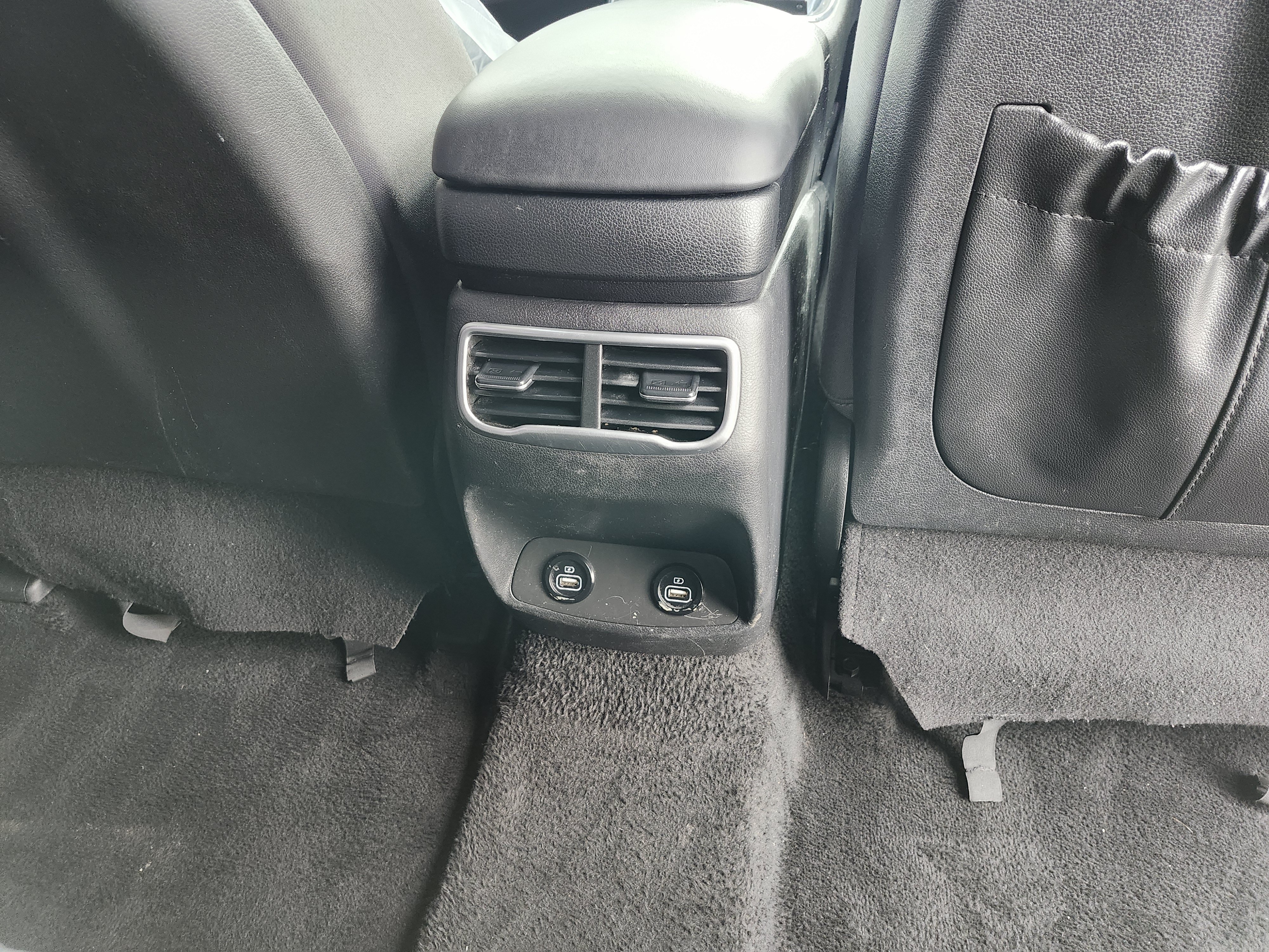 Used 2022 Hyundai Santa Fe SE w/ Cargo Package FWD image 20