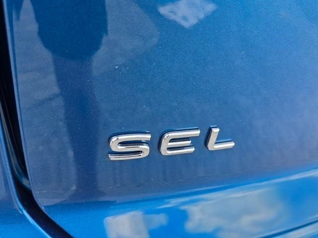 Used 2025 Volkswagen Atlas Cross Sport SEL Premium R-Line AWD/4WD image 11
