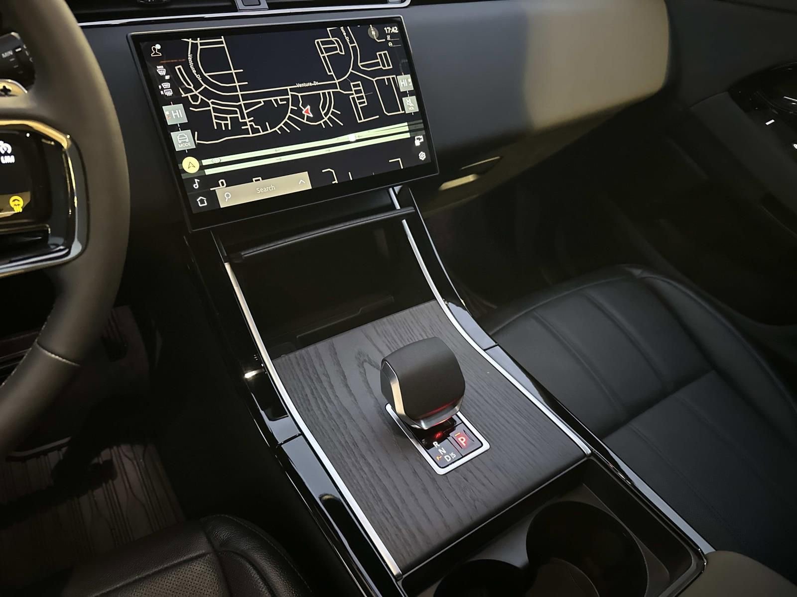 New 2026 Land Rover Range Rover Evoque S image 14