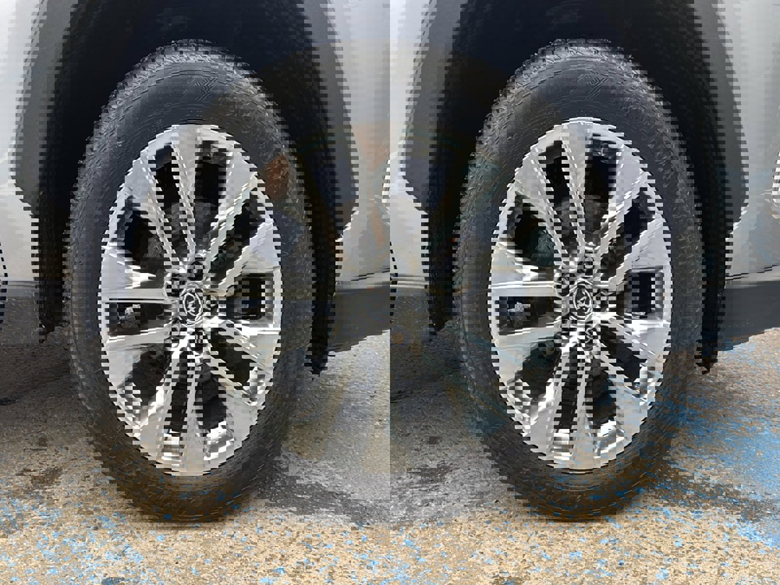 Used 2019 Toyota RAV4 XLE Premium w/ All Weather Liner Package image 45