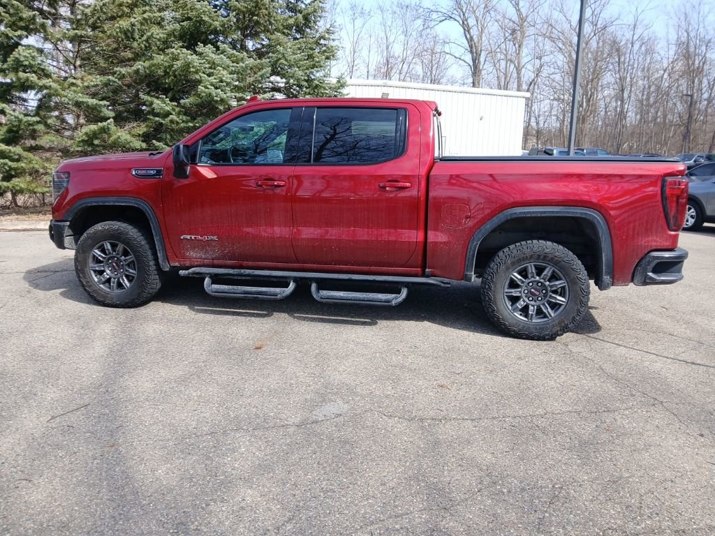Used 2024 GMC Sierra 1500 AT4X image 8