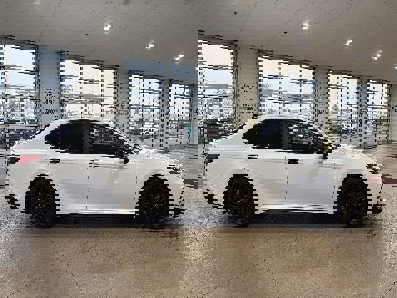 New 2026 Toyota Camry Hybrid image 3