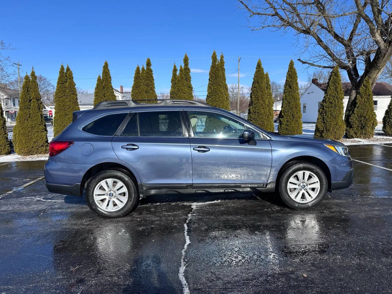 Used 2015 Subaru Outback 2.5i Premium image 4