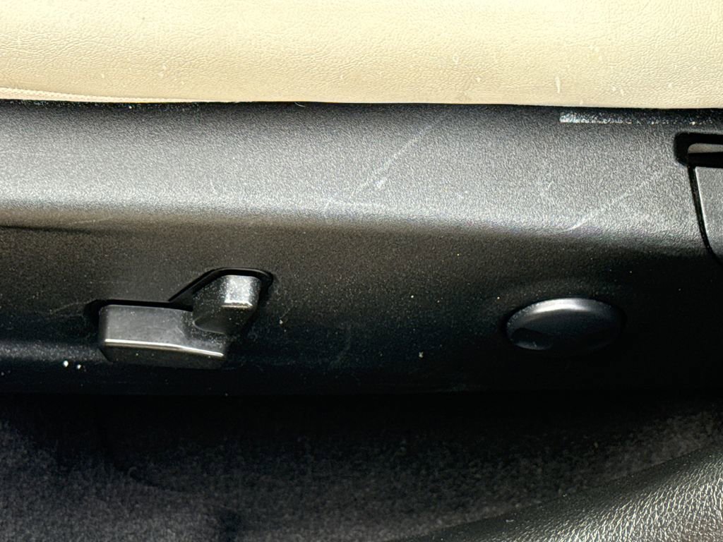 Used 2022 Chrysler 300 Touring L w/ Popular Equipment Group image 22