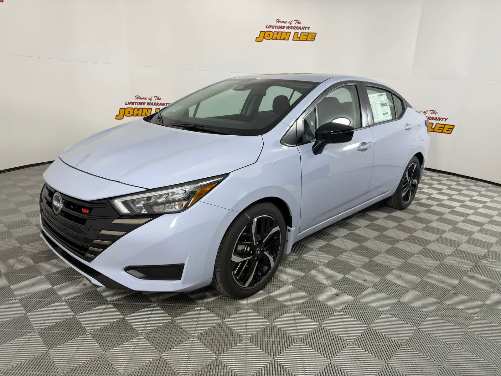 New 2025 Nissan Versa SR w/ Trunk Package image 1