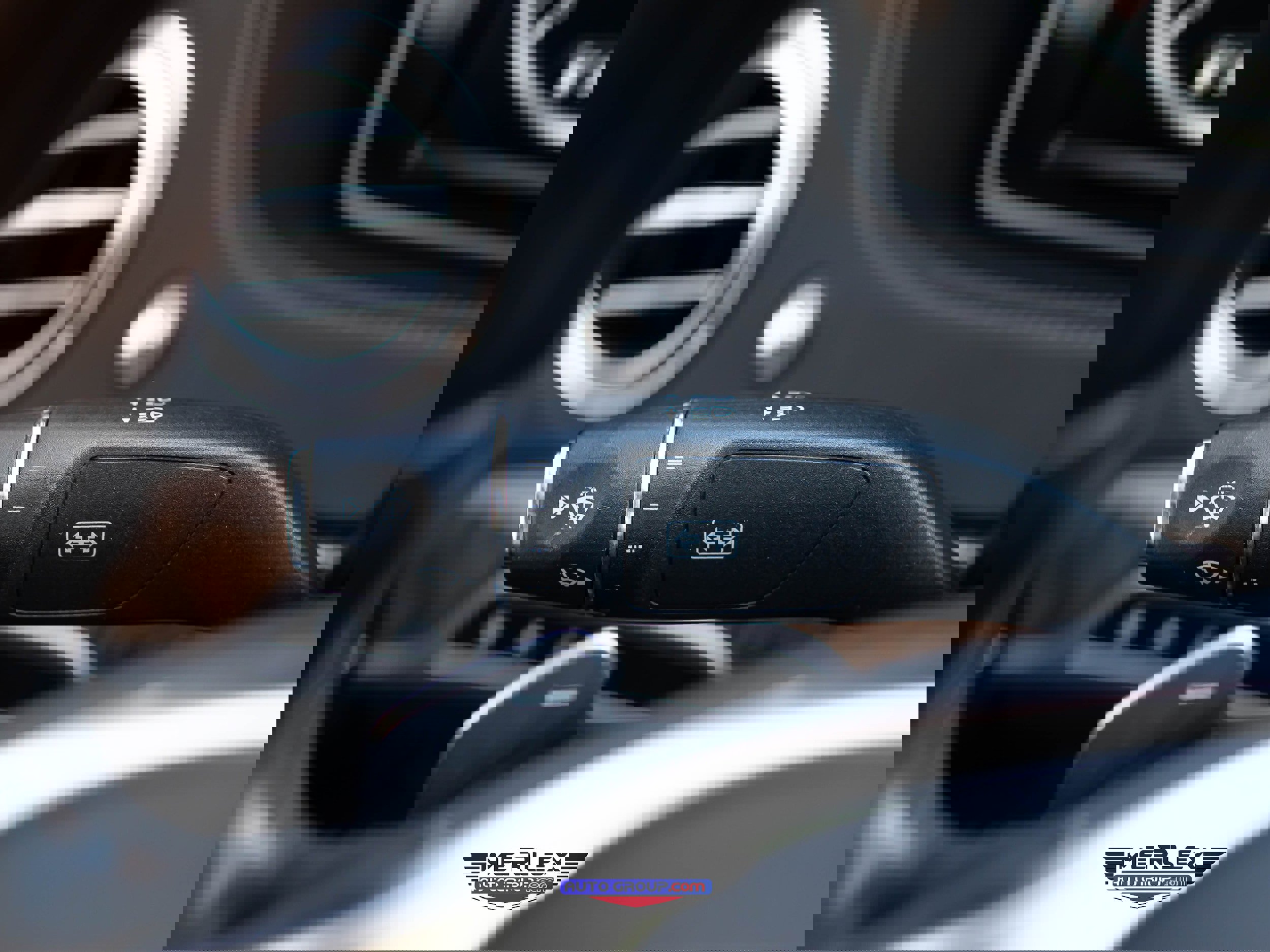 Used 2015 Mercedes-Benz S 550 4MATIC Sedan image 29