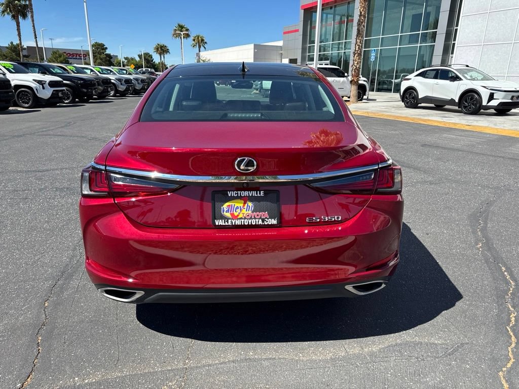 Used 2025 Lexus ES 350 w/ Premium Package FWD image 7