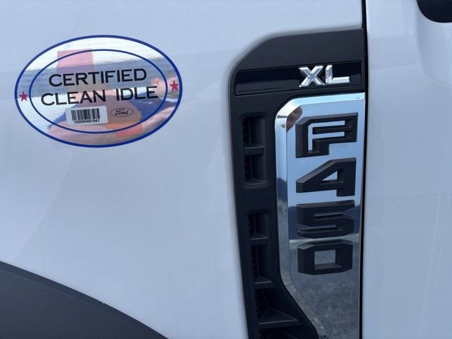 New 2023 Ford F450 XL w/ XL Chrome Package RWD image 9