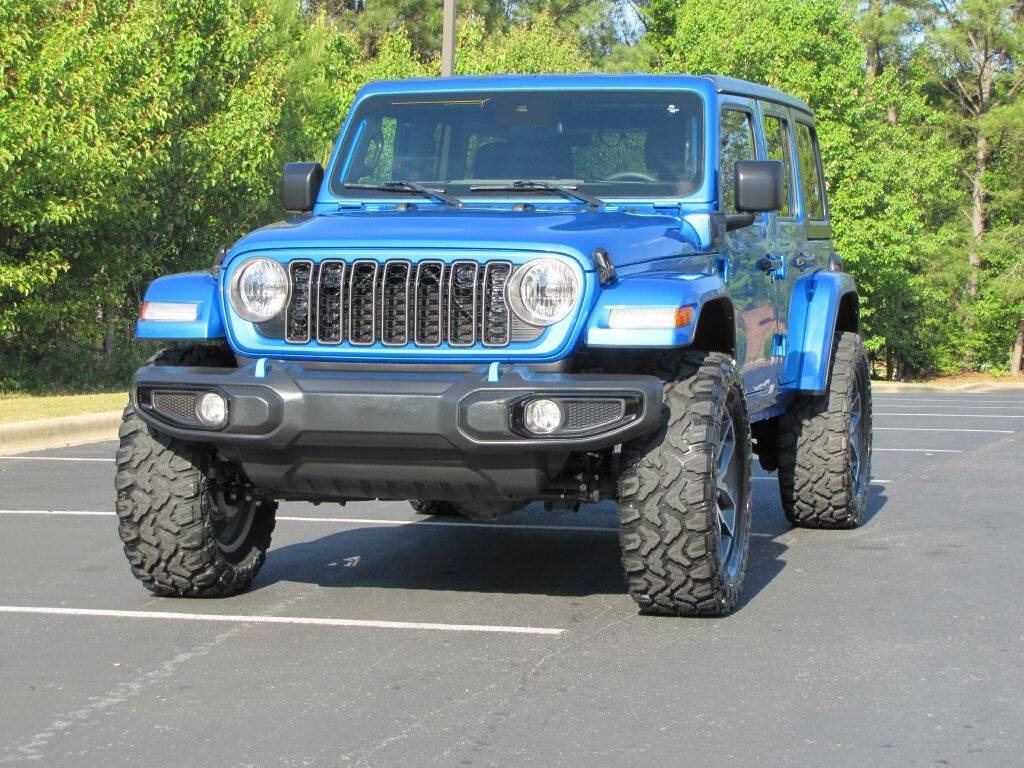 Used 2024 Jeep Wrangler Unlimited AWD/4WD image 11