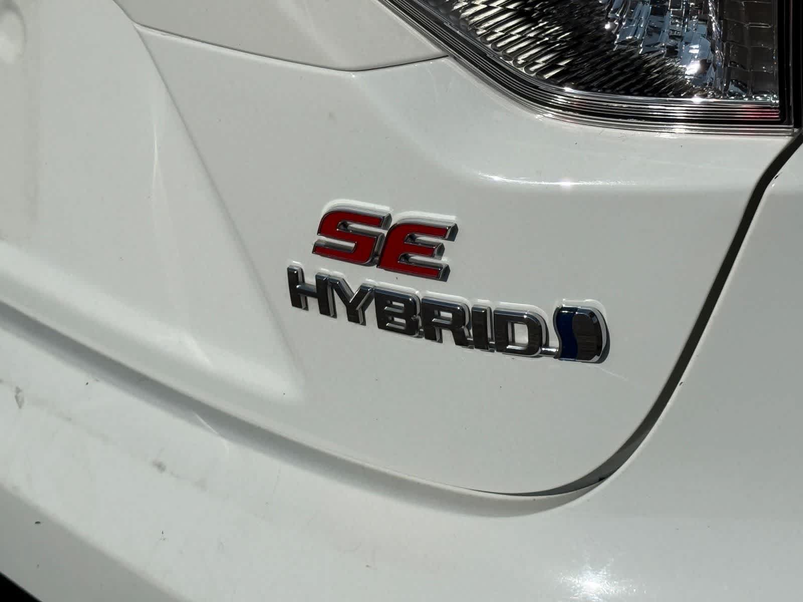 Used 2023 Toyota Corolla SE w/ SE Package FWD image 8