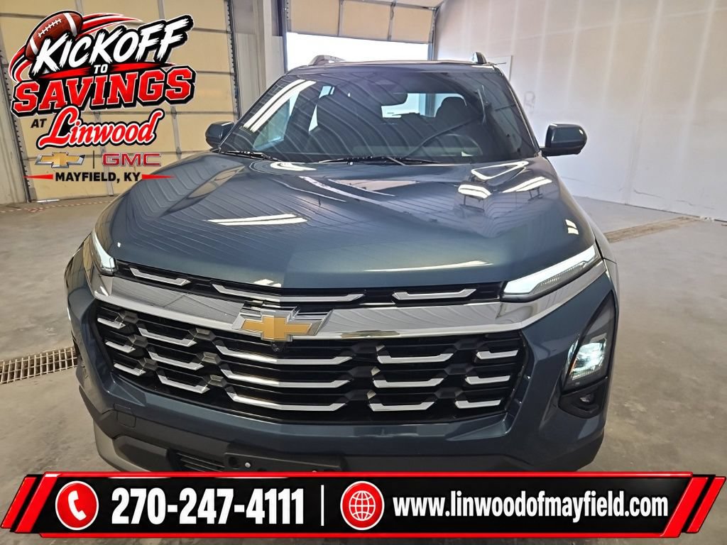 Used 2025 Chevrolet Equinox LT w/ Convenience Package II AWD/4WD image 3